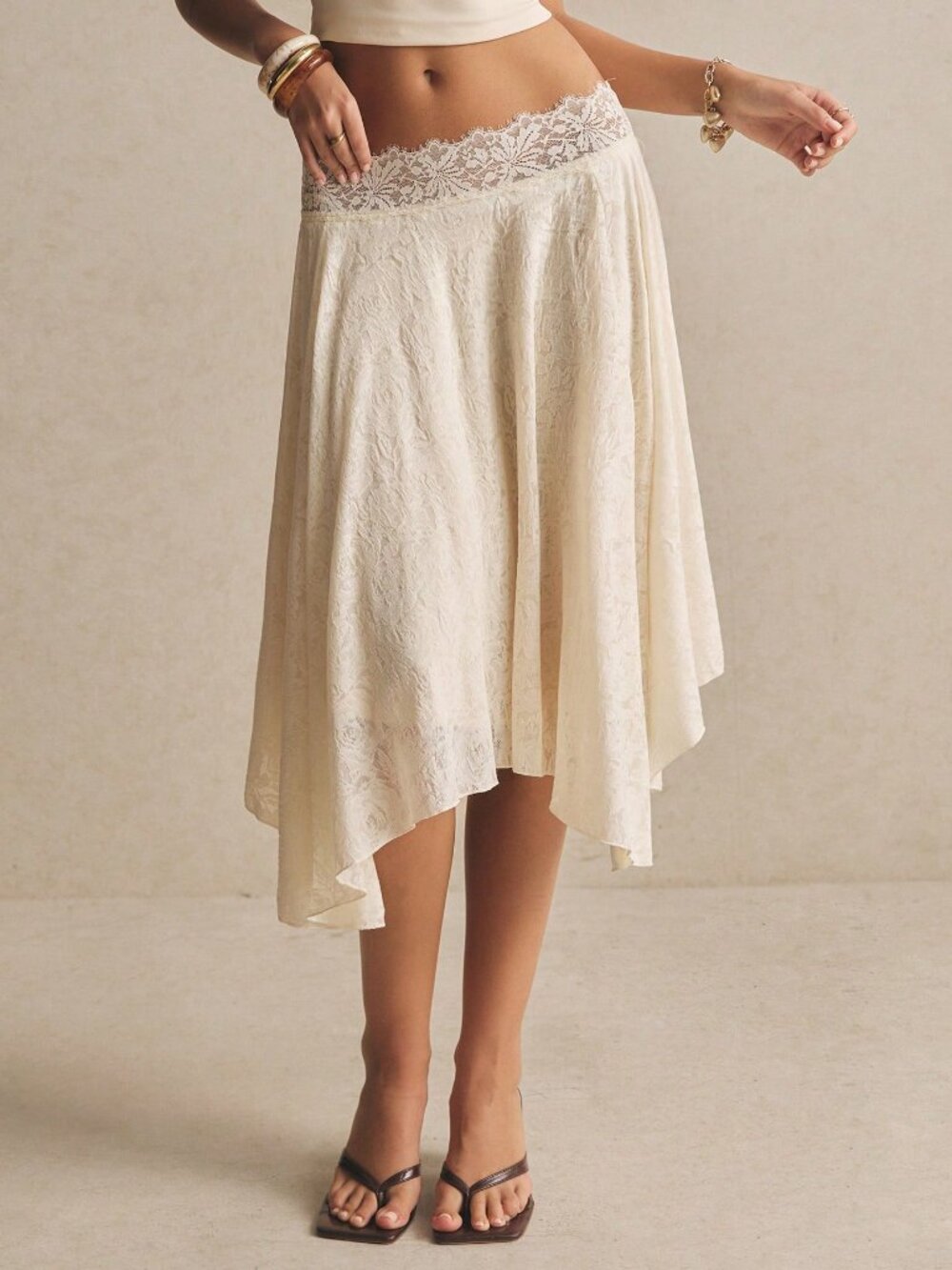 Apricot Casual Women's Elegant Asymmetrical Hem Lace Skirt - Picture 6 of 7